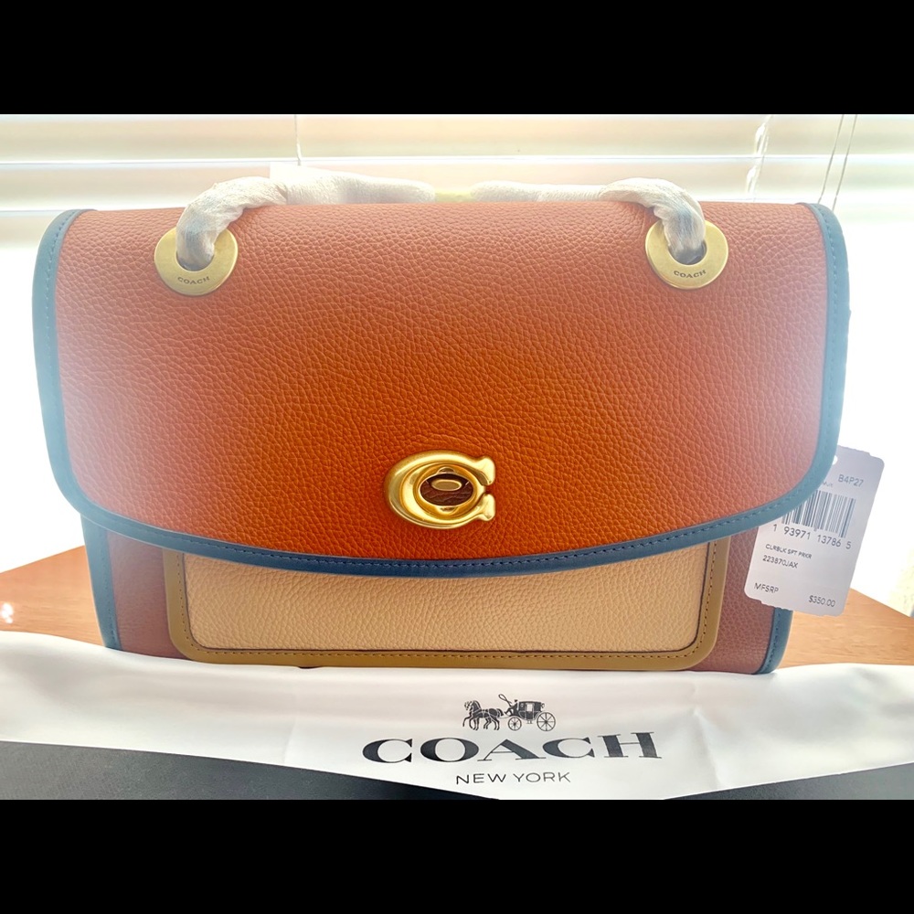 Coach - Picture 2 of 6